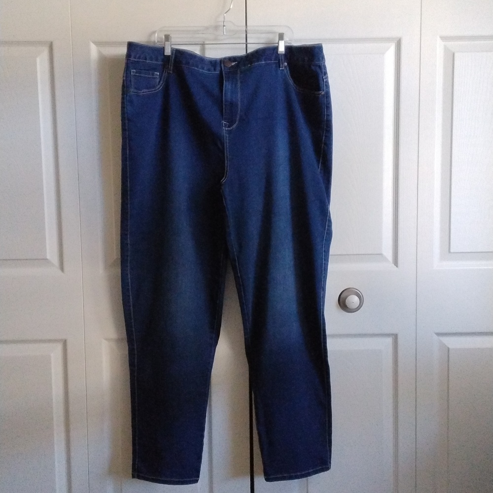Avenue Denim Straight Leg Jeans